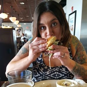 Meet your Posher, Kristal